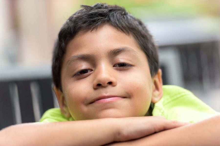 After the summer season, we get lots of questions about white patches appearing on kids’ cheeks. In most cases, they’re what’s called pityriasis alba.